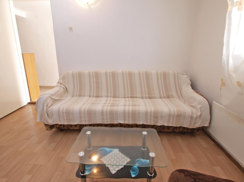 Apartment Ivanka 1056 *