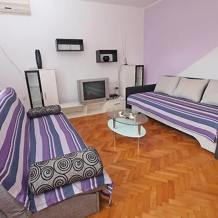 Apartments Ivanka 1056 Pula Exterior photo