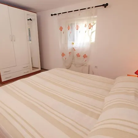 Apartments Ivanka 1056 Pula Exterior photo
