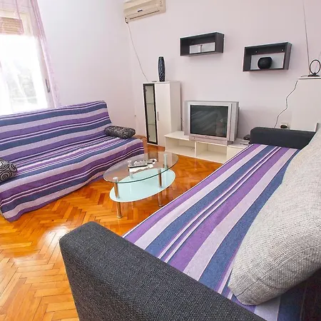 Apartments Ivanka 1056 Pula Exterior photo